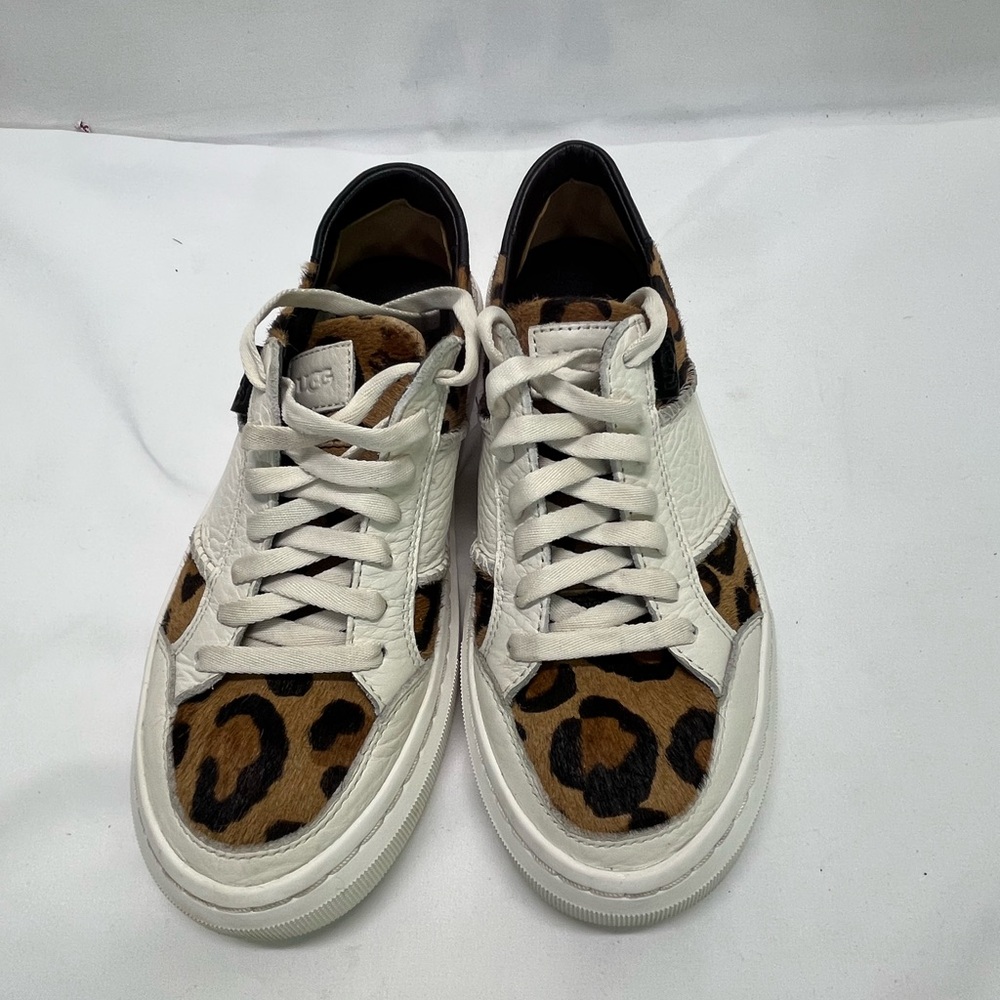 UGG ALAMEDA LEATHER/ANIMAL PRINT SNEAKER WOMEN SZ 5 WHITE STYLISH TRENDY COMFORT - Picture 4 of 10